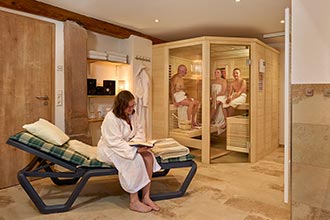 Unsere Wellness-Oase mit Sauna und Ruhebereich